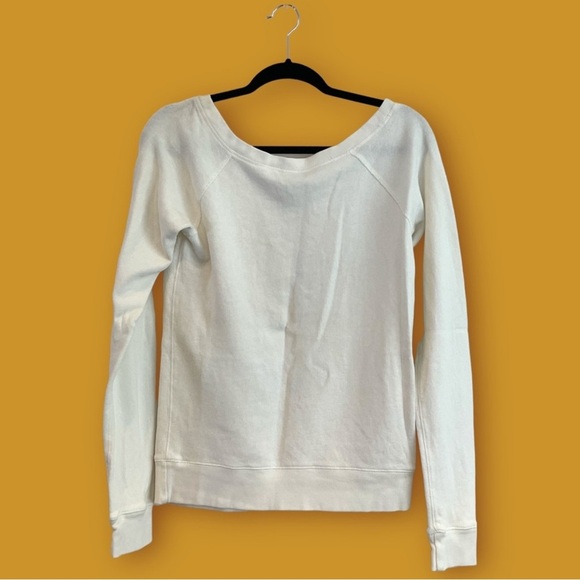 NEW Junk Food 1988 Miami Heat Basketball Vintage Looking Sweater - Size: S - Picture 2 of 5